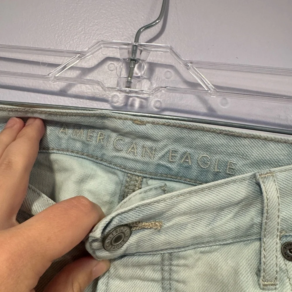 American eagle 90s boyfriend distressed denim‎ short